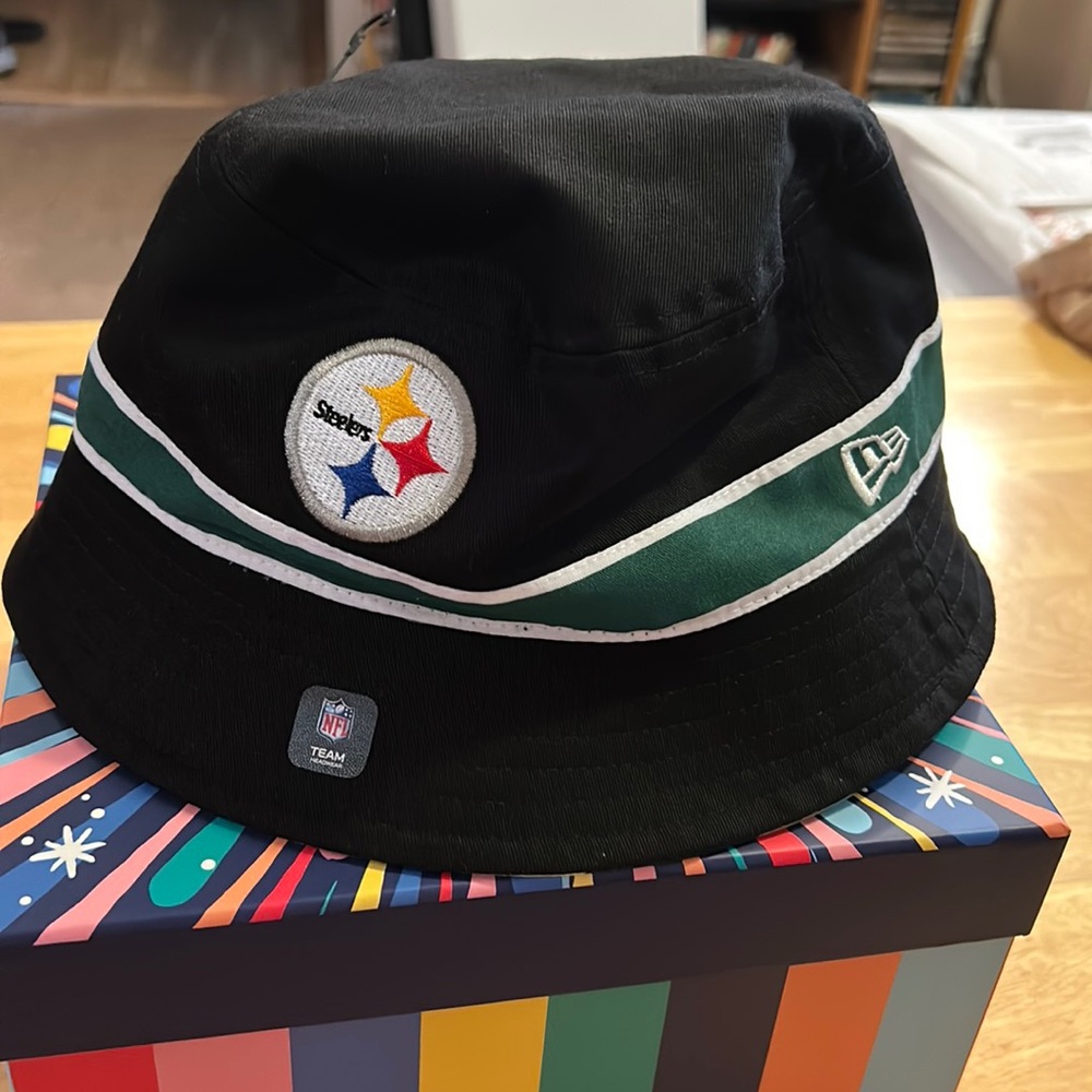 Men’s PittsburghSteelers Reversible Bucket Hat